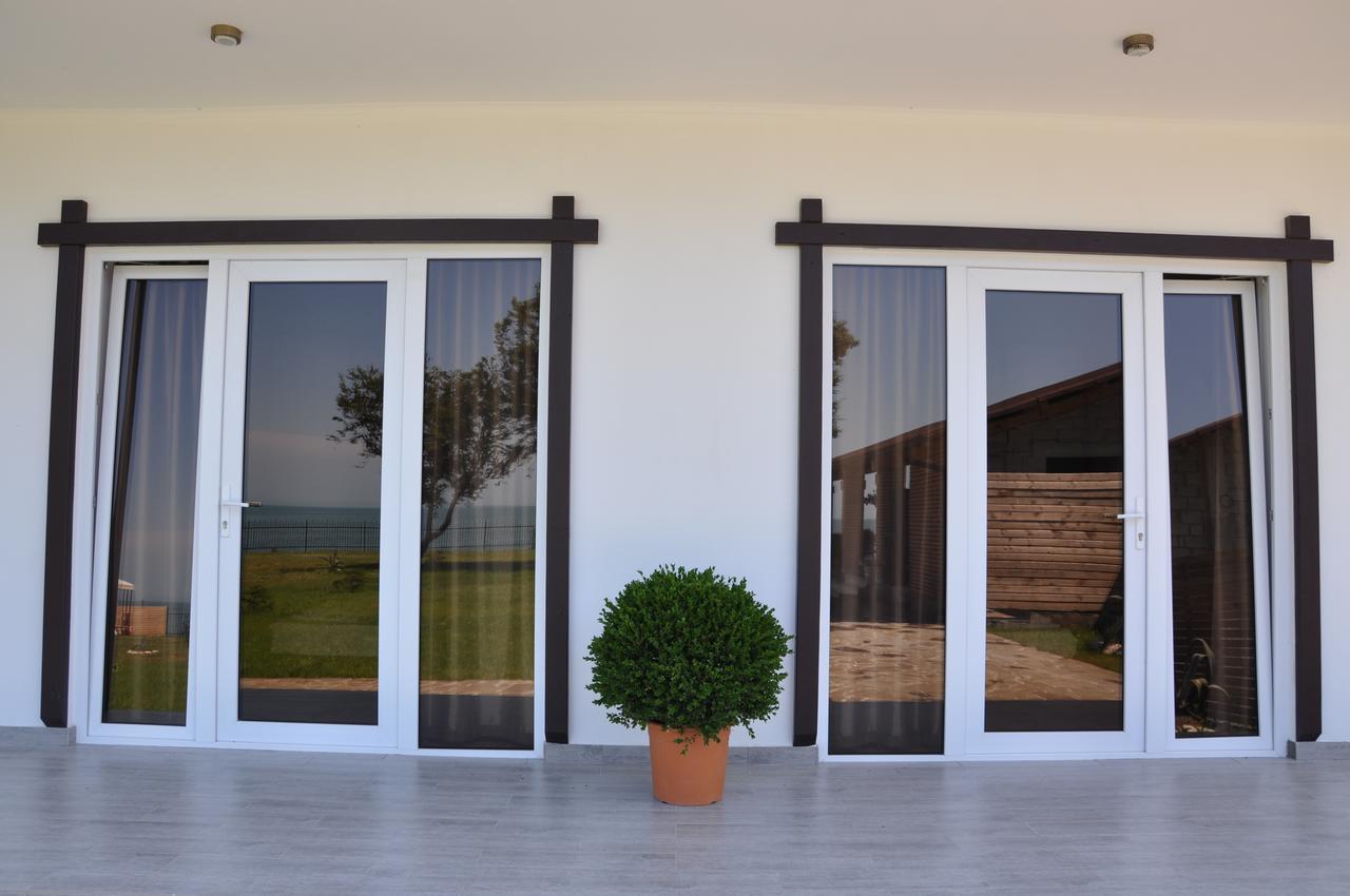 Injir Village Hotel Gudauta Dış mekan fotoğraf